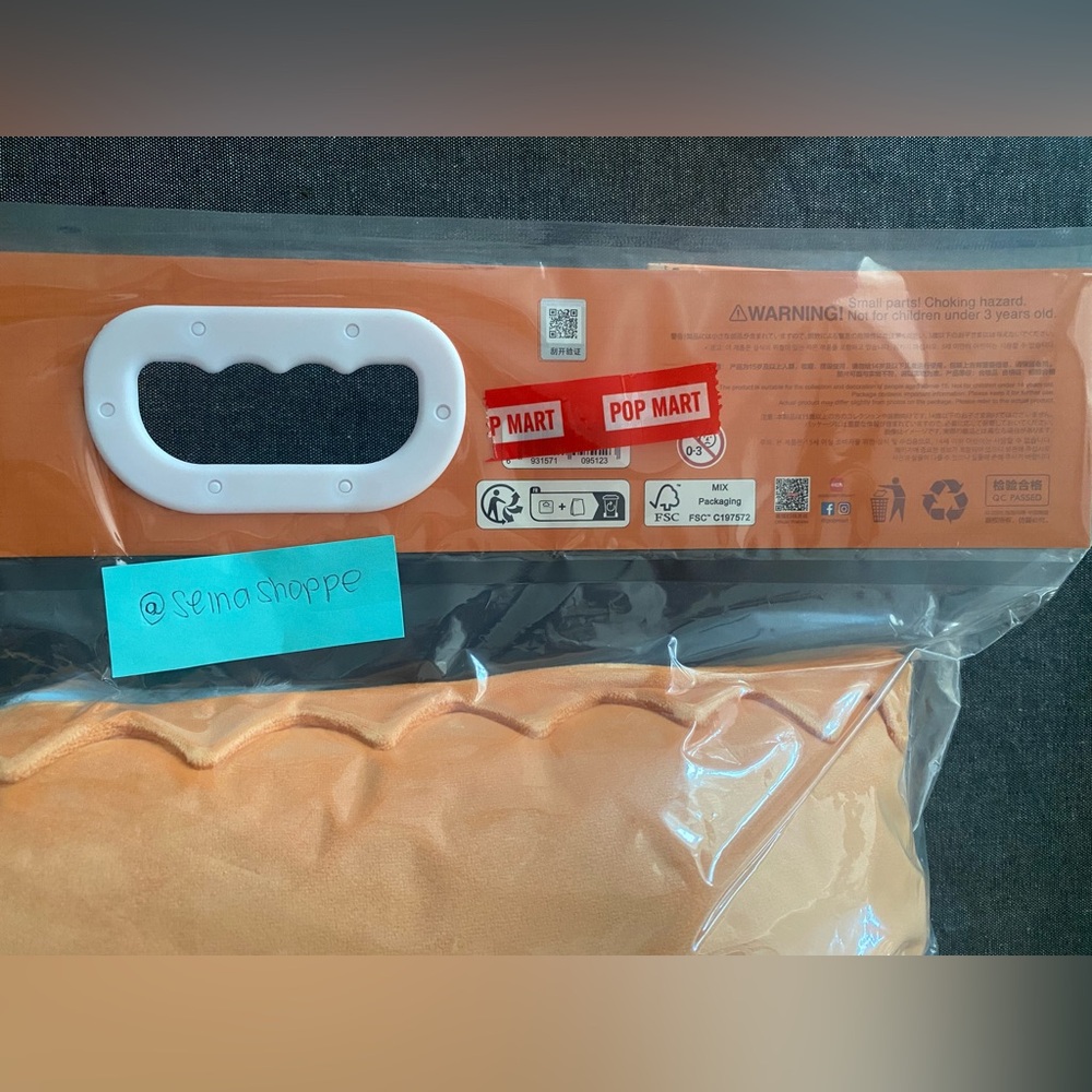 Pop Mart Labubu Chips Wacky Mart Pillow New Sealed - Picture 6 of 9